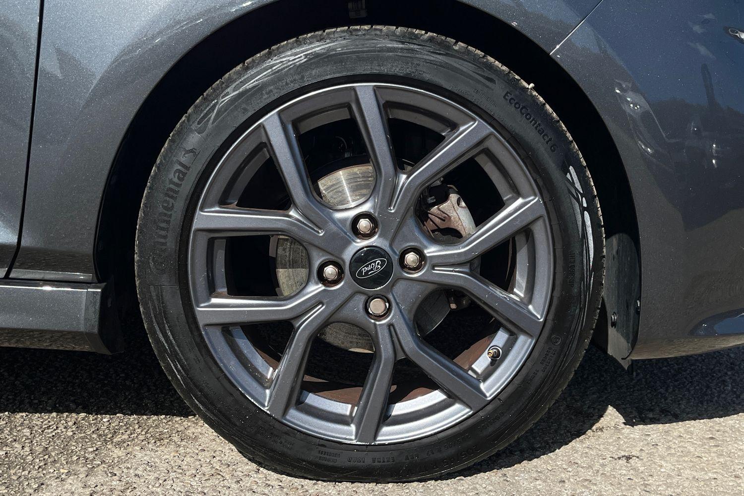 Ford FIESTA Photo 7