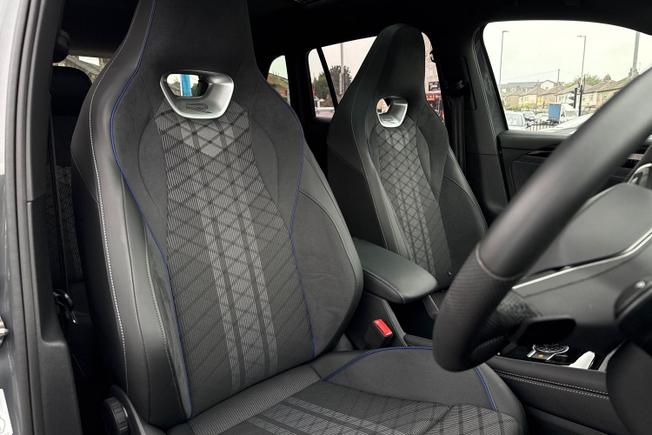 VOLKSWAGEN Tiguan Photo 26
