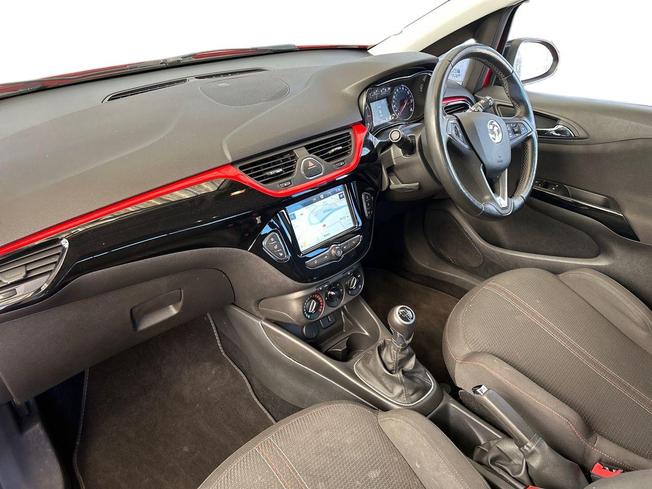 VAUXHALL Corsa Photo 2