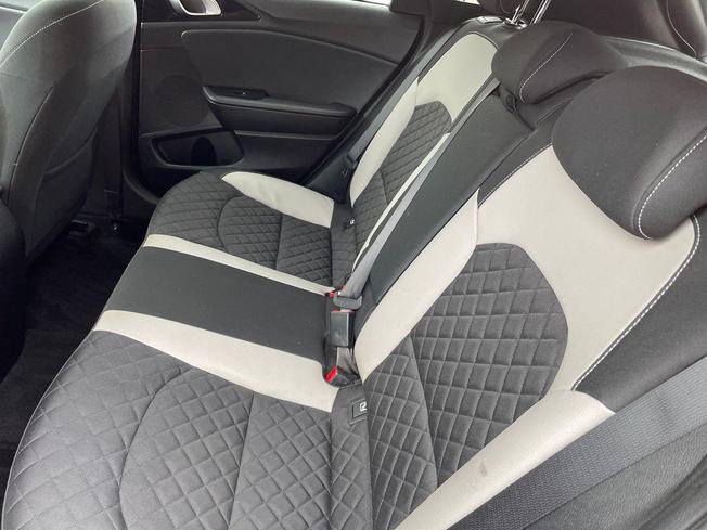 KIA CEED Photo 9