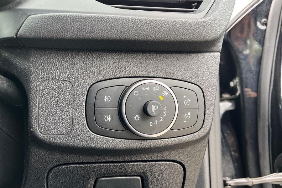 Ford FOCUS Photo autoimg-024ba1f9fcd0495e5cbdeebf8c08e68e90d5f710.jpg