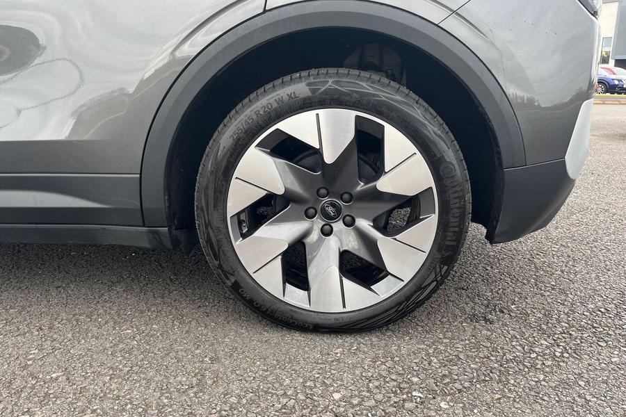 Ford Explorer Photo autoimg-024bdd54a8508e54477b558ff6b6e6376567dce9.jpg