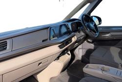 VOLKSWAGEN Multivan Photo 2