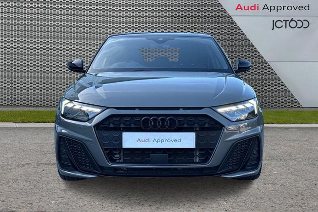 AUDI A1 Photo 8