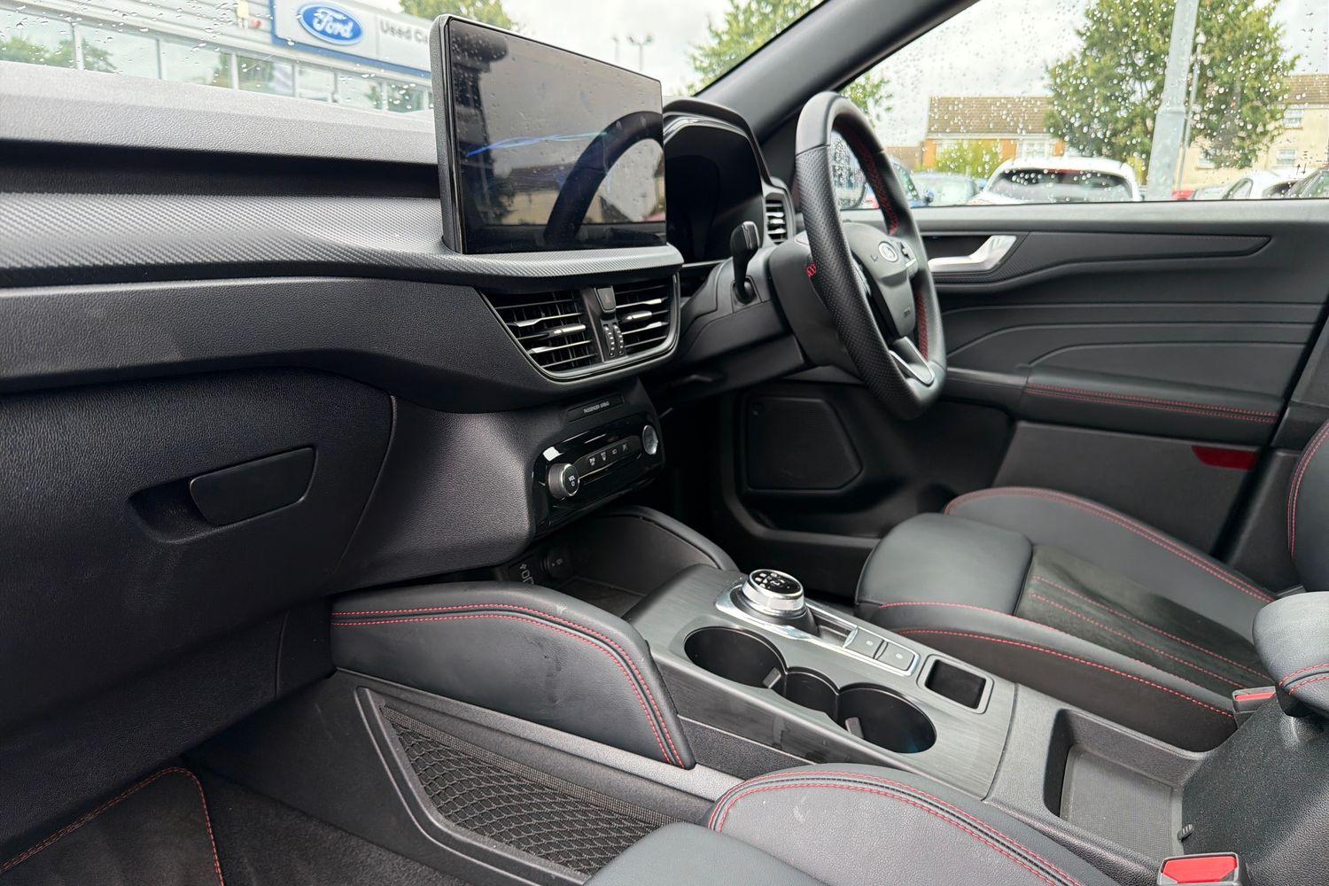 Ford KUGA Photo 17