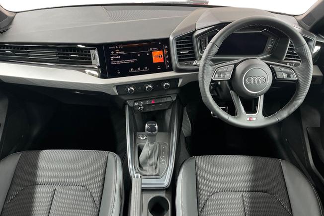 AUDI  A1 Photo 10