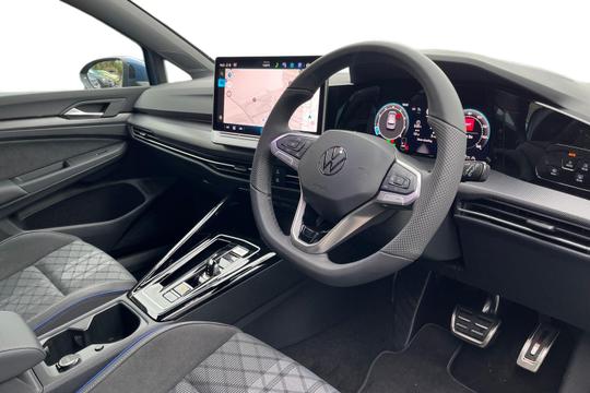 Volkswagen Golf Photo autoimg-0257eb863922bf6121189d6deec5ae7c47a5cd53.jpg