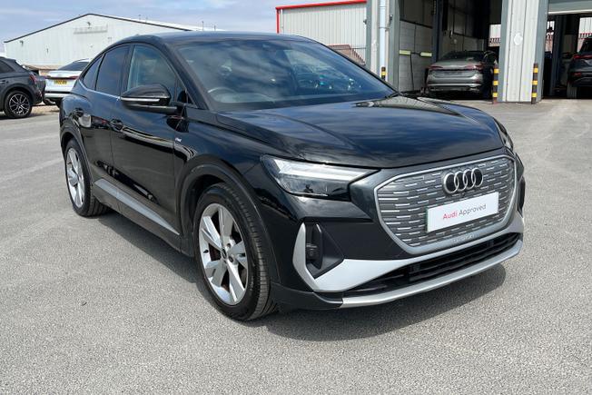 AUDI Q4 E-Tron Photo 21