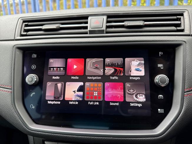 SEAT Arona Photo 13
