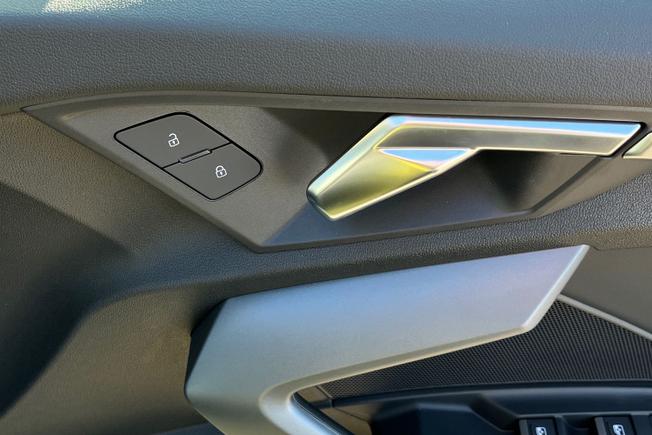 AUDI  A3 Sportback Photo 32