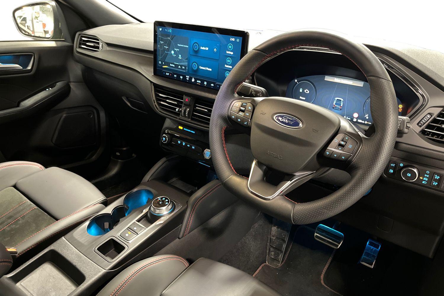 Ford KUGA Photo 8