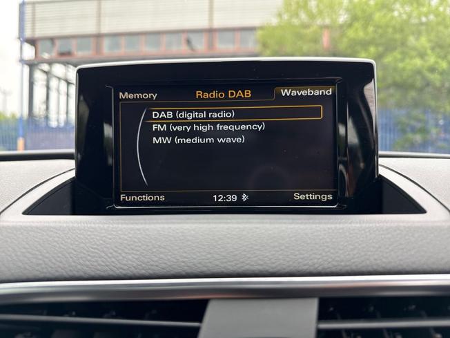 AUDI Q3 Photo 34