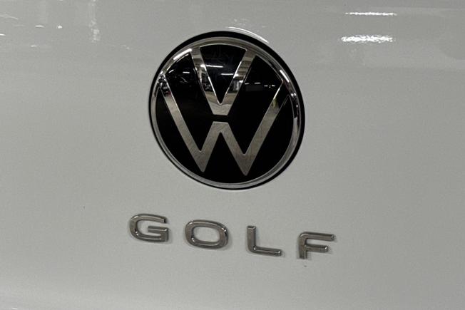 Volkswagen Golf Photo 37