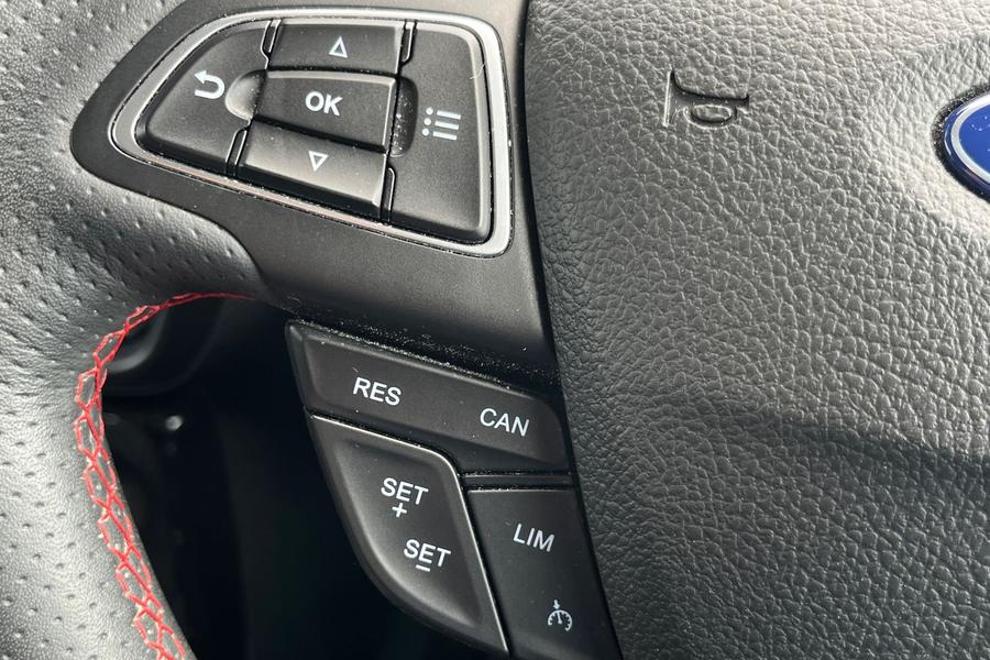 Ford ECOSPORT Photo autoimg-0260507be7dfa78ce99a8038fcd0a64aec0756bd.jpg