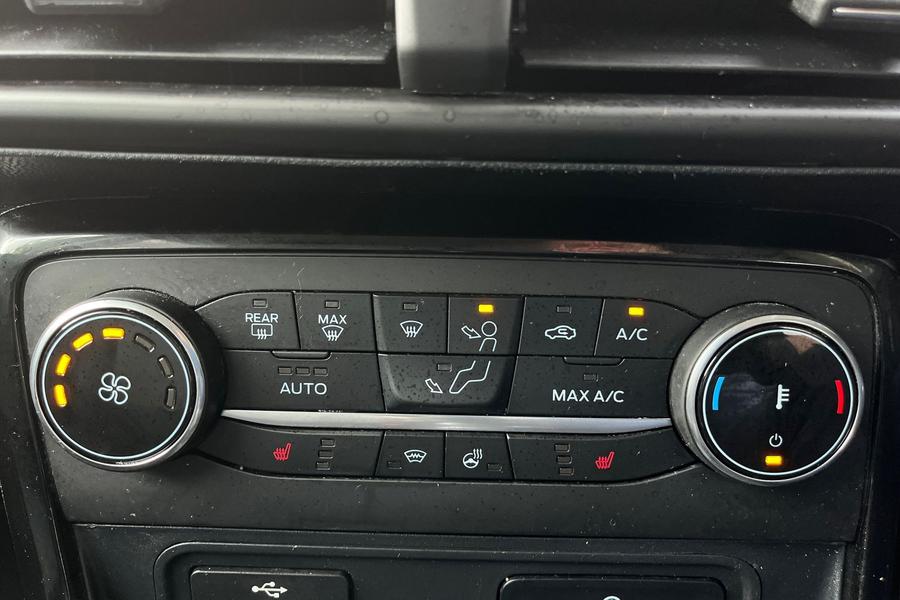 Ford EcoSport Photo autoimg-0260f31093d90e26014585459fd660937635cc8e.jpg
