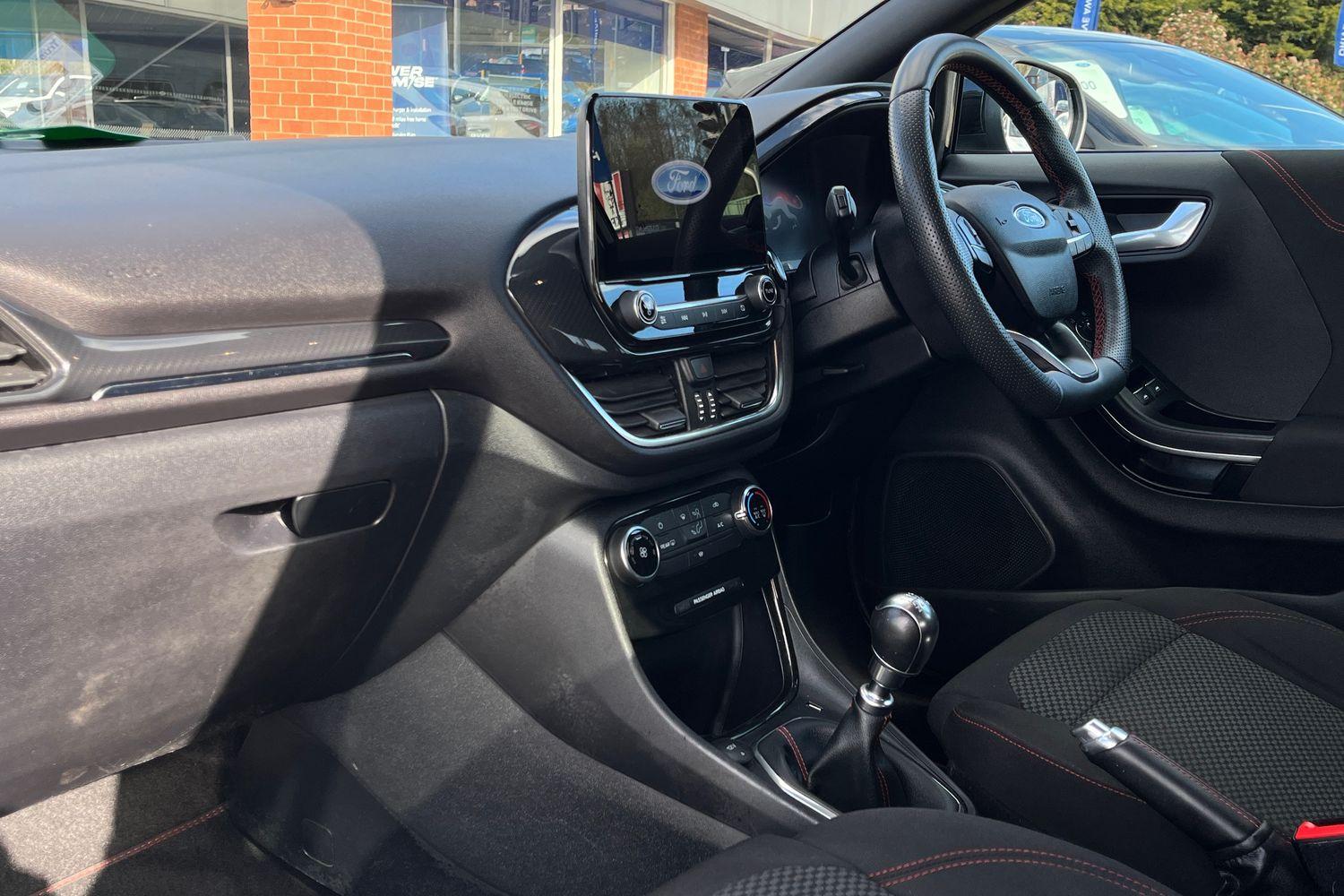 Ford PUMA Photo 17