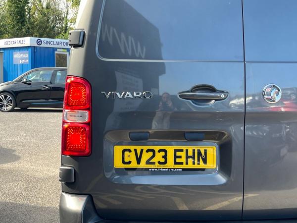 Vauxhall Vivaro Photo autoimg-026561f8d657c4e28ff4b5c2d1a1da6da161a056.jpg