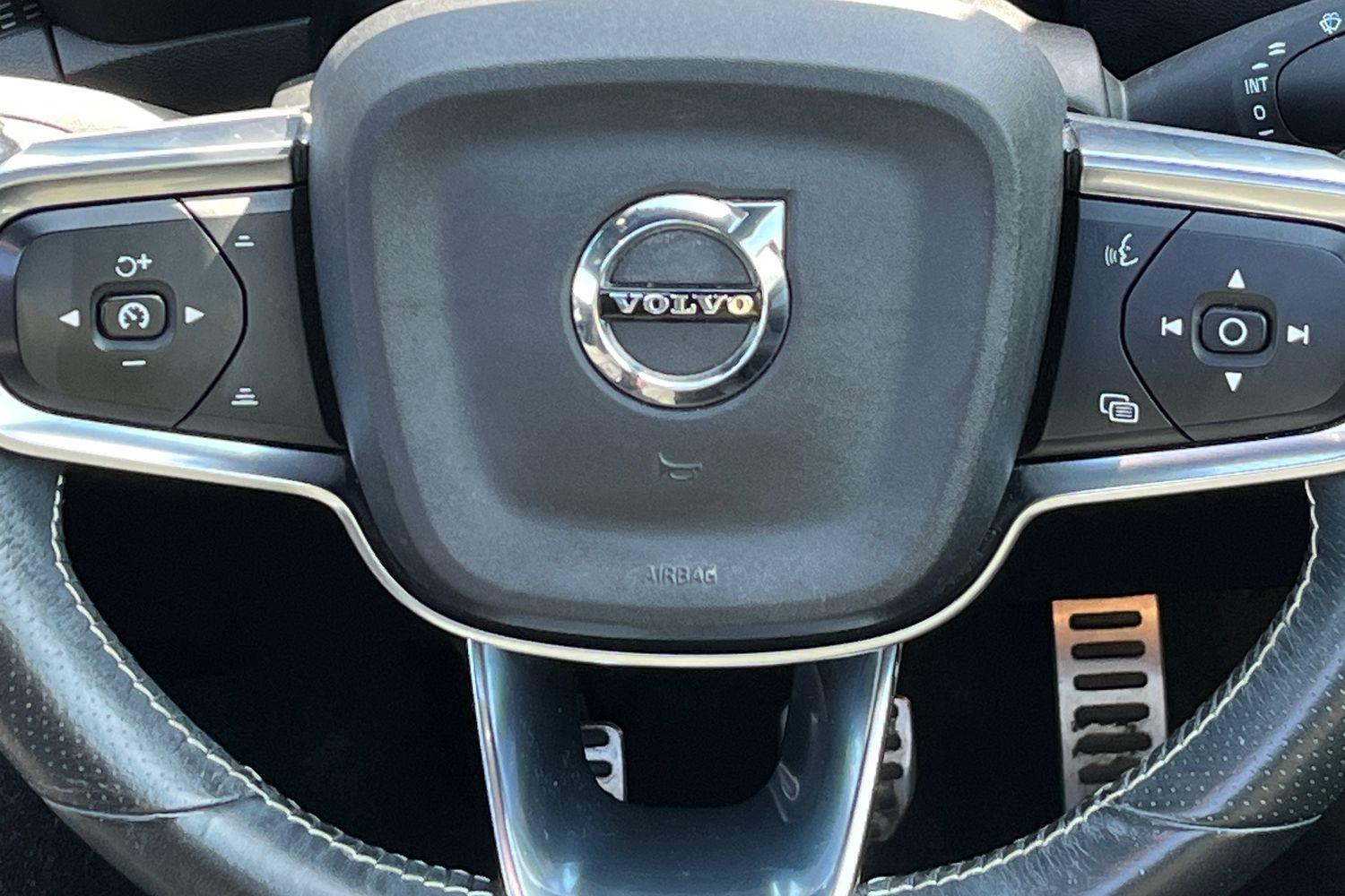 Volvo XC40 Photo 11