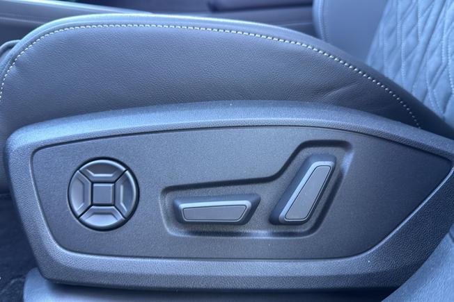 AUDI Audi Q4 Sportback Photo 22