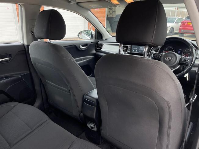 KIA Rio Photo 30