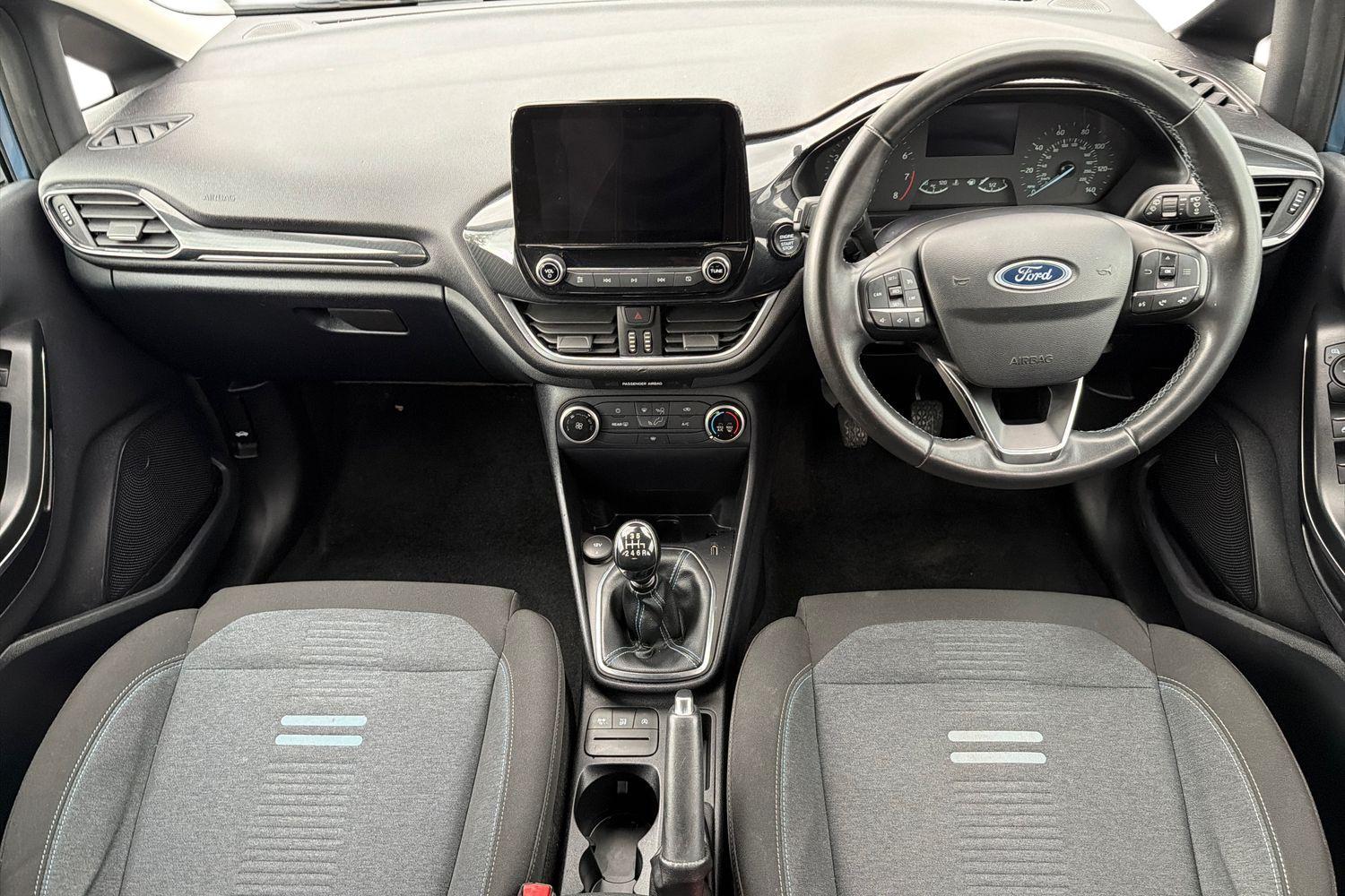 Ford Fiesta Photo 9