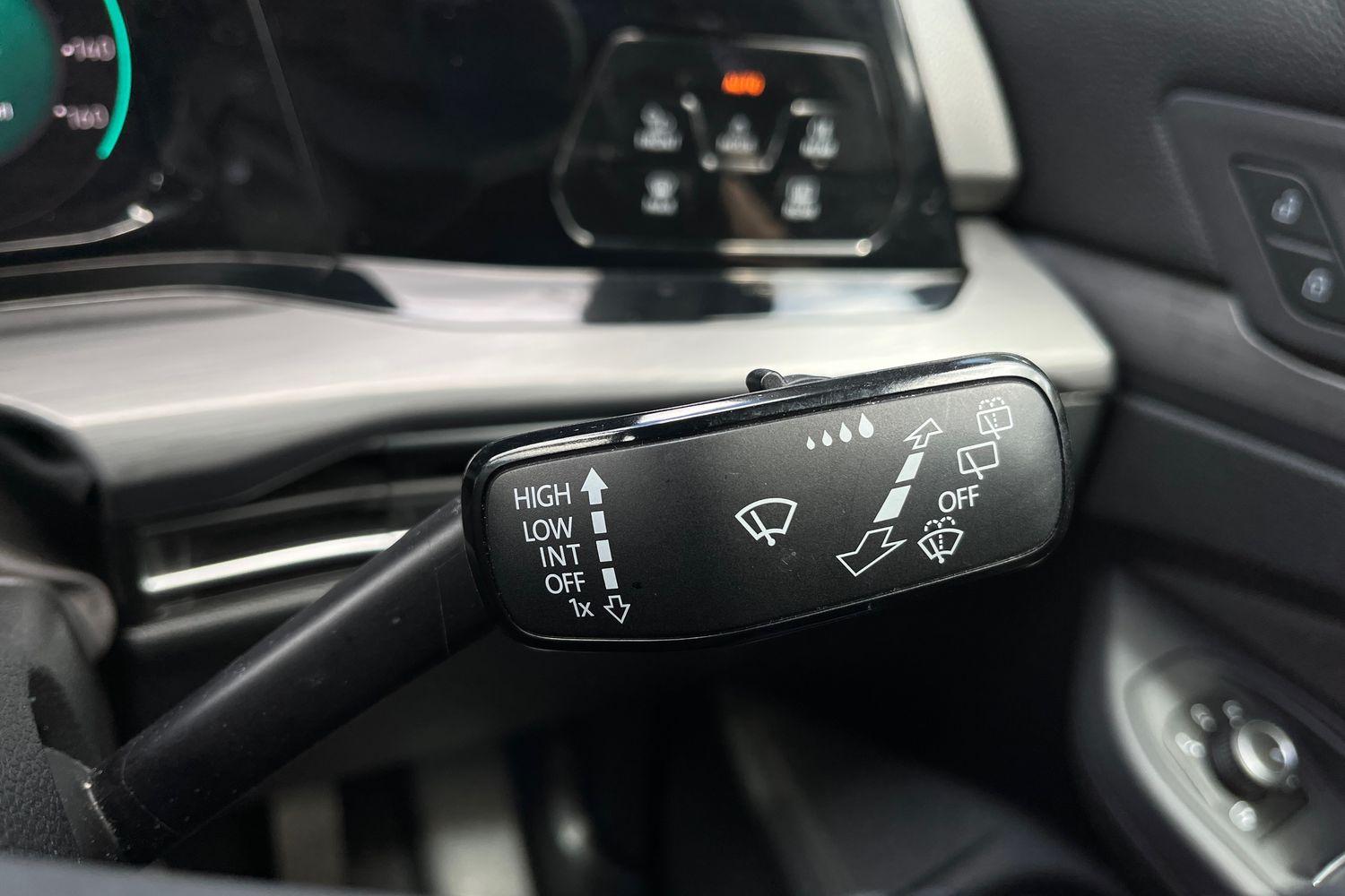 Volkswagen GOLF Photo 14