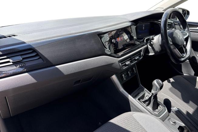 VOLKSWAGEN Polo Photo 2