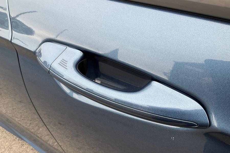 Ford MONDEO Photo autoimg-027a91ad7c0a0ba70ee440a937074879aac64833.jpg