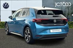 VOLKSWAGEN ID.3 Photo 3