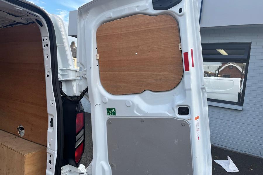 Ford TRANSIT CUSTOM Photo autoimg-027d7ef91e1d2fbdaa925d821e7c056c9633d8de.jpg