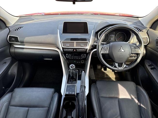 MITSUBISHI Eclipse Cross Photo 10