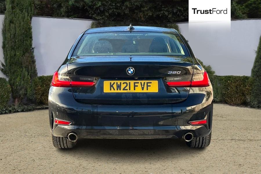 BMW 3 SERIES Photo autoimg-027f70297a8437bdbb00c70f31129ee8831325ec.jpg