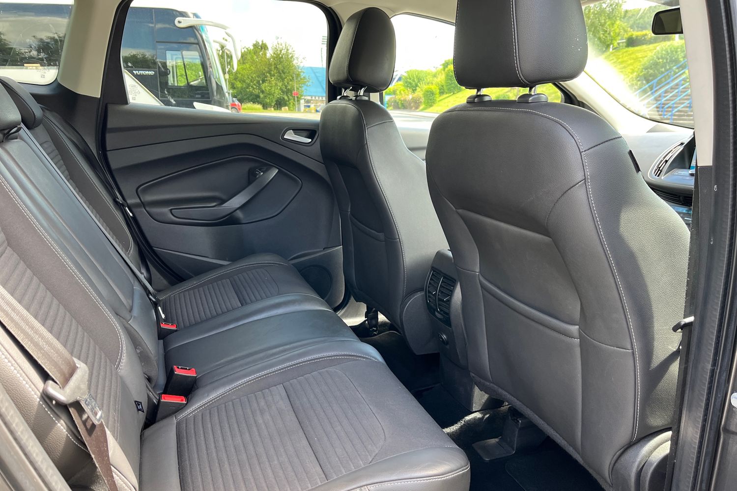 Ford KUGA Photo 37