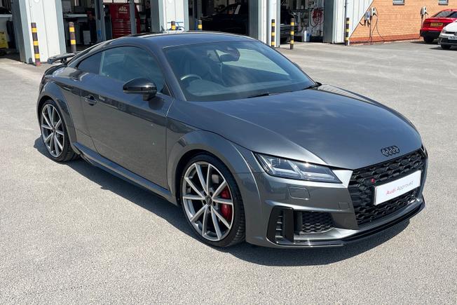 Audi TTS Photo 21