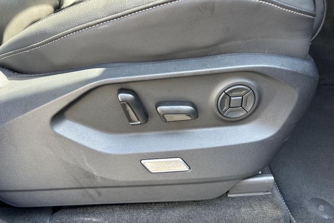 VOLKSWAGEN Touareg Photo 46