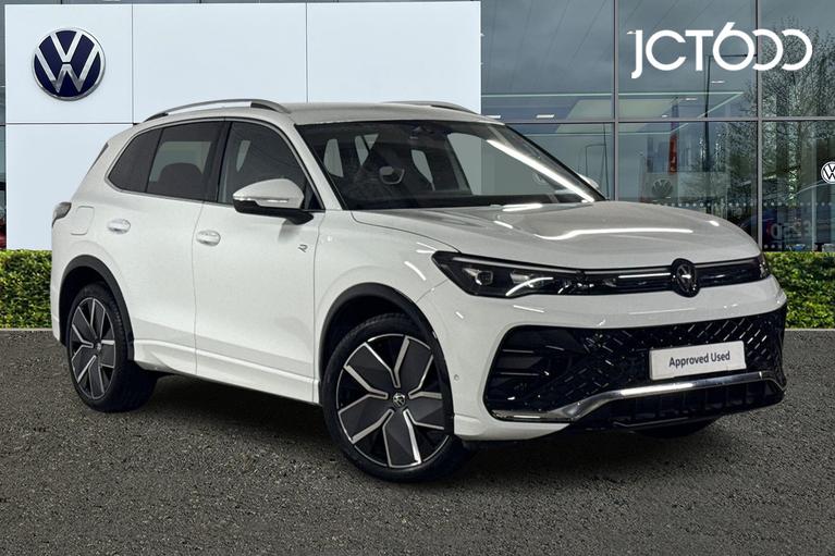 Used 2025 VOLKSWAGEN Tiguan 1.5 eTSI MHEV R-Line SUV 5dr Petrol Hybrid DSG Euro 6 (s/s) (150 ps) White at JCT600