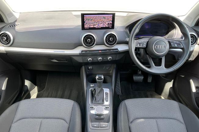 AUDI Q2 Photo 10