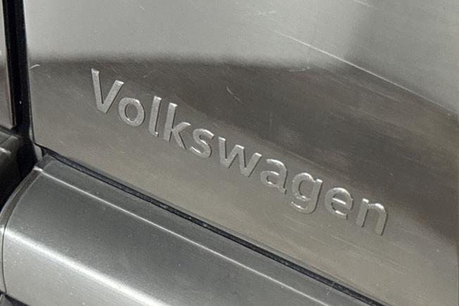 VOLKSWAGEN T-Roc Photo 31