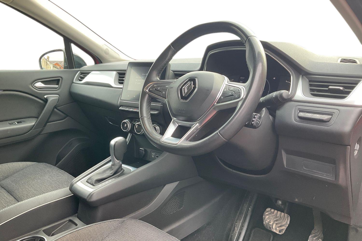 Renault CAPTUR Photo 8