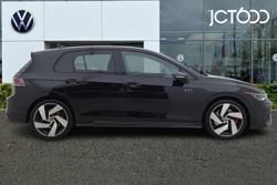 VOLKSWAGEN Golf Photo 4