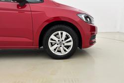 VOLKSWAGEN Touran Photo 5