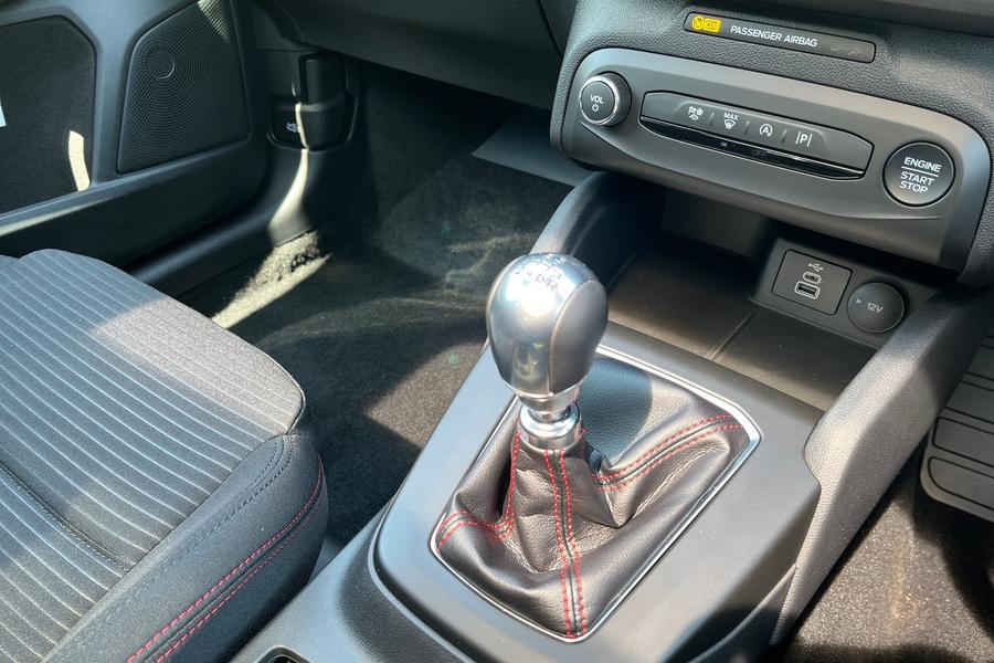 Ford FOCUS Photo autoimg-028db9ac80f846a728358286c8e0ed44f1479a64.jpg