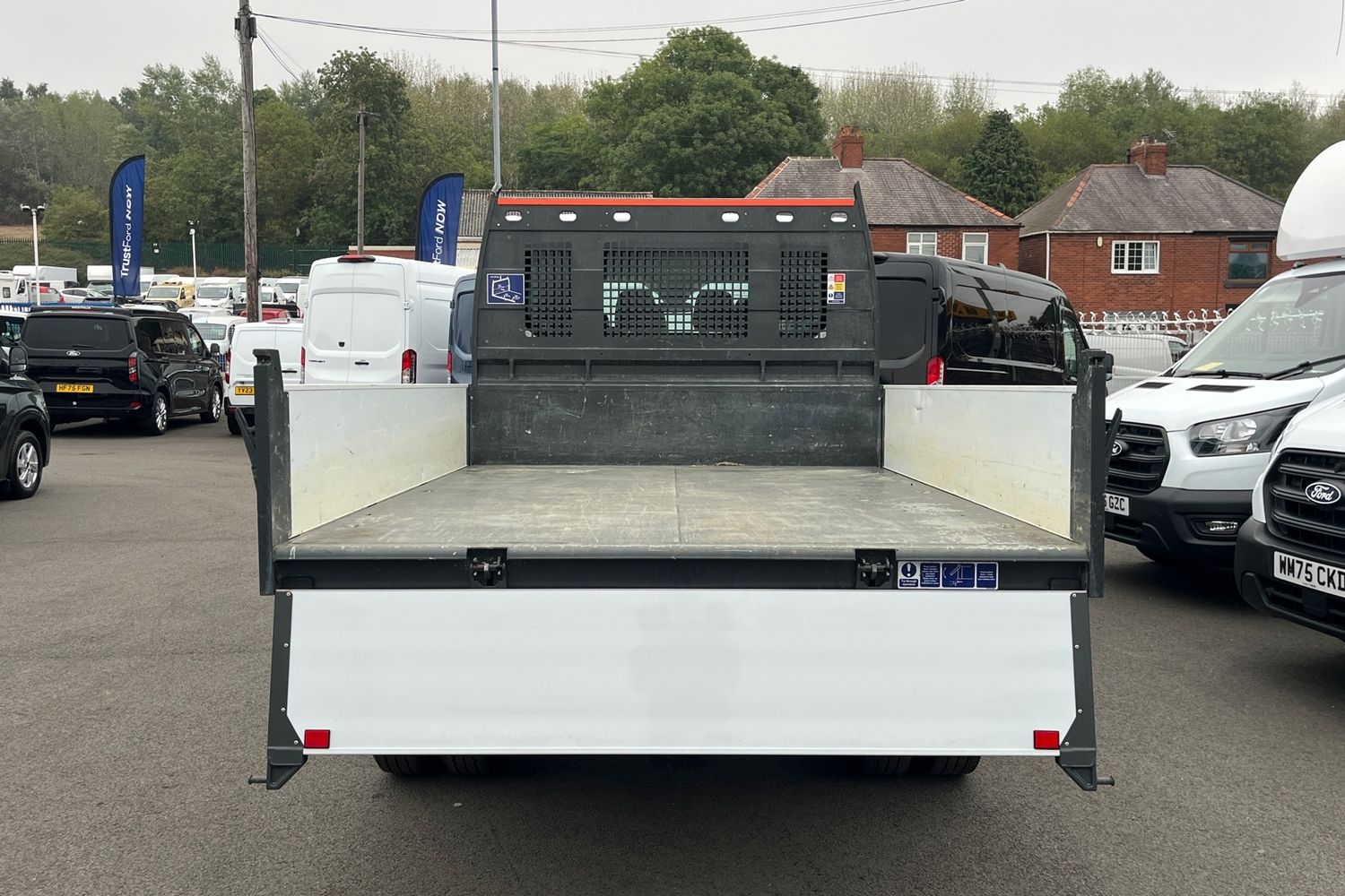 Ford TRANSIT TIPPER Photo 6