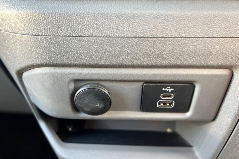 Used Ford TOURNEO CUSTOM RX25CLV 22