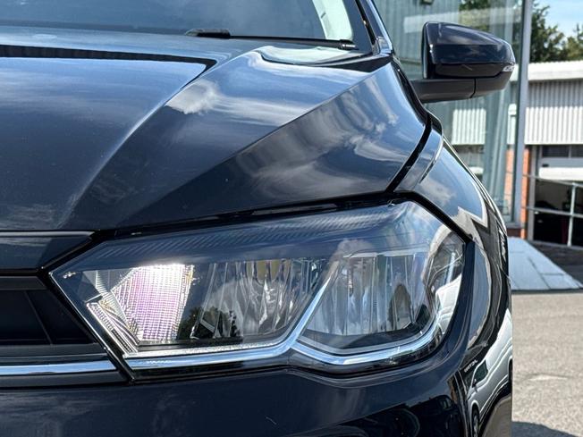 VOLKSWAGEN Polo Photo 27