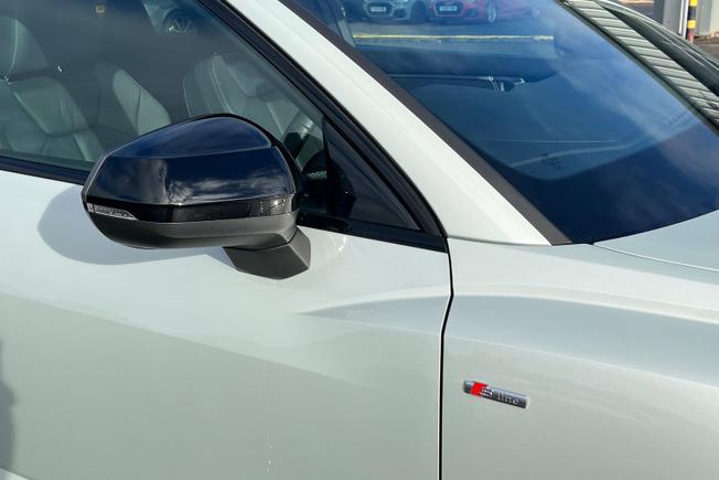 AUDI Q3 Photo 20