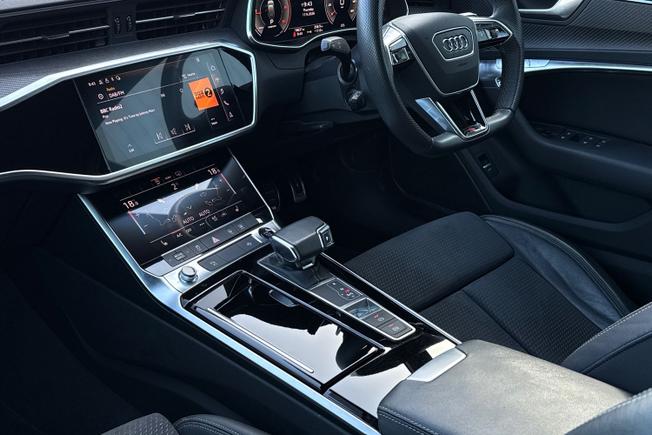 AUDI A6 Avant Photo 26