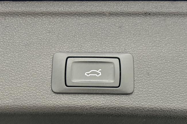 AUDI A4 Photo 26