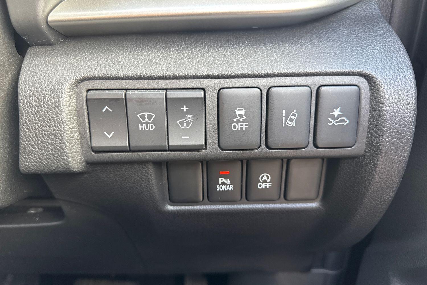 Mitsubishi ECLIPSE CROSS Photo 30