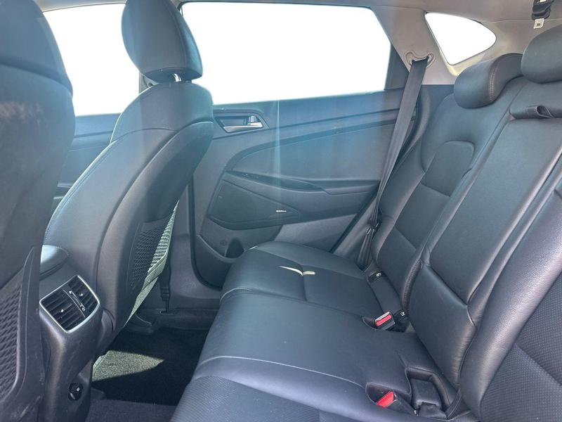 Used Hyundai TUCSON NX21YVF 17